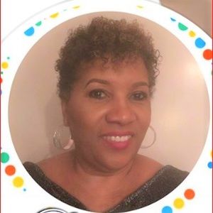 Meet your Posher, Deborah